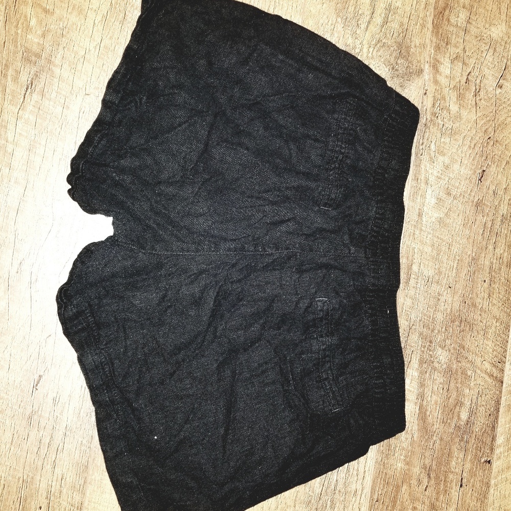 Linen shorts